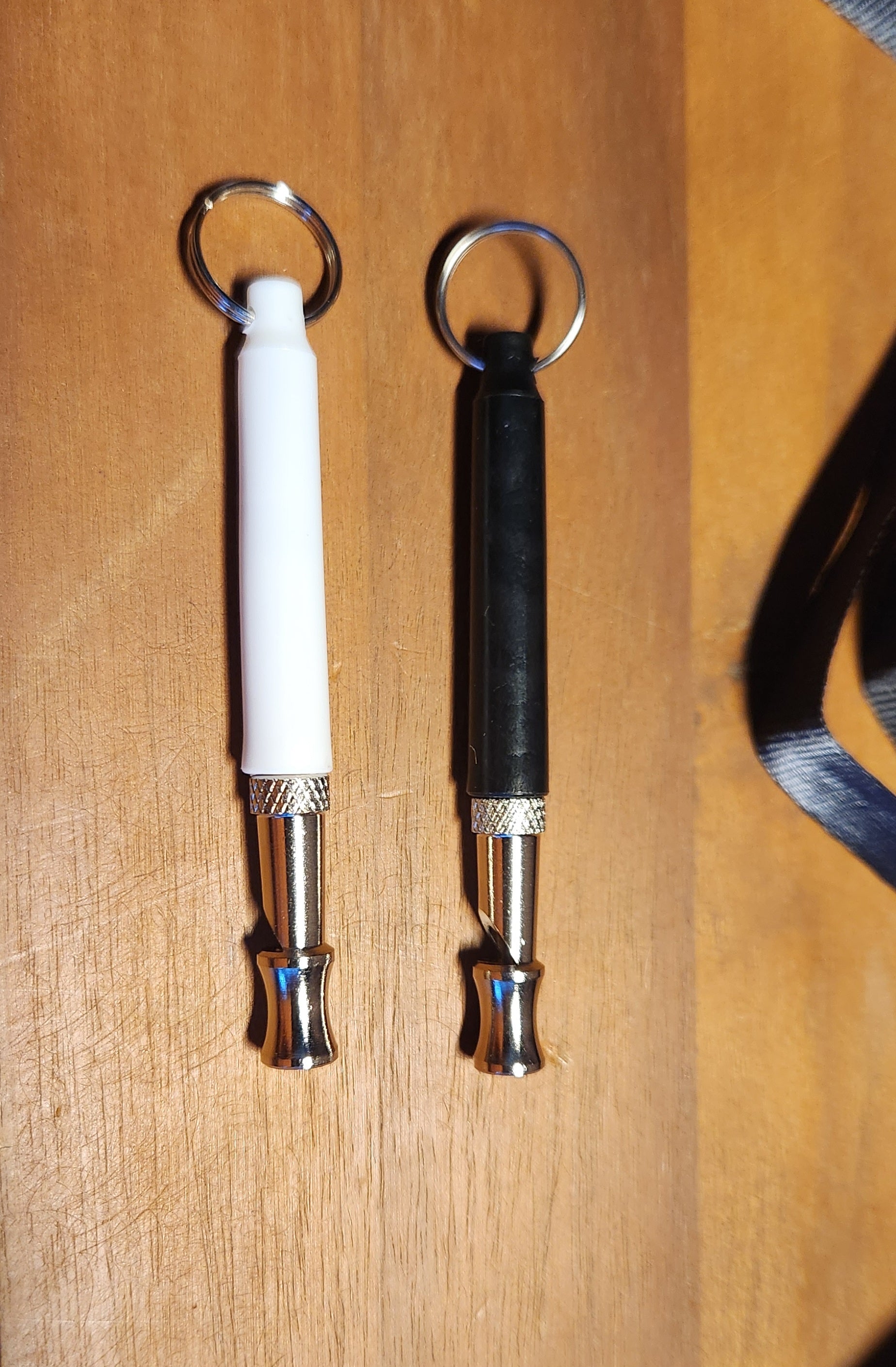 4 Dog Whistles- 2 packs of 2 included with Lanyards
