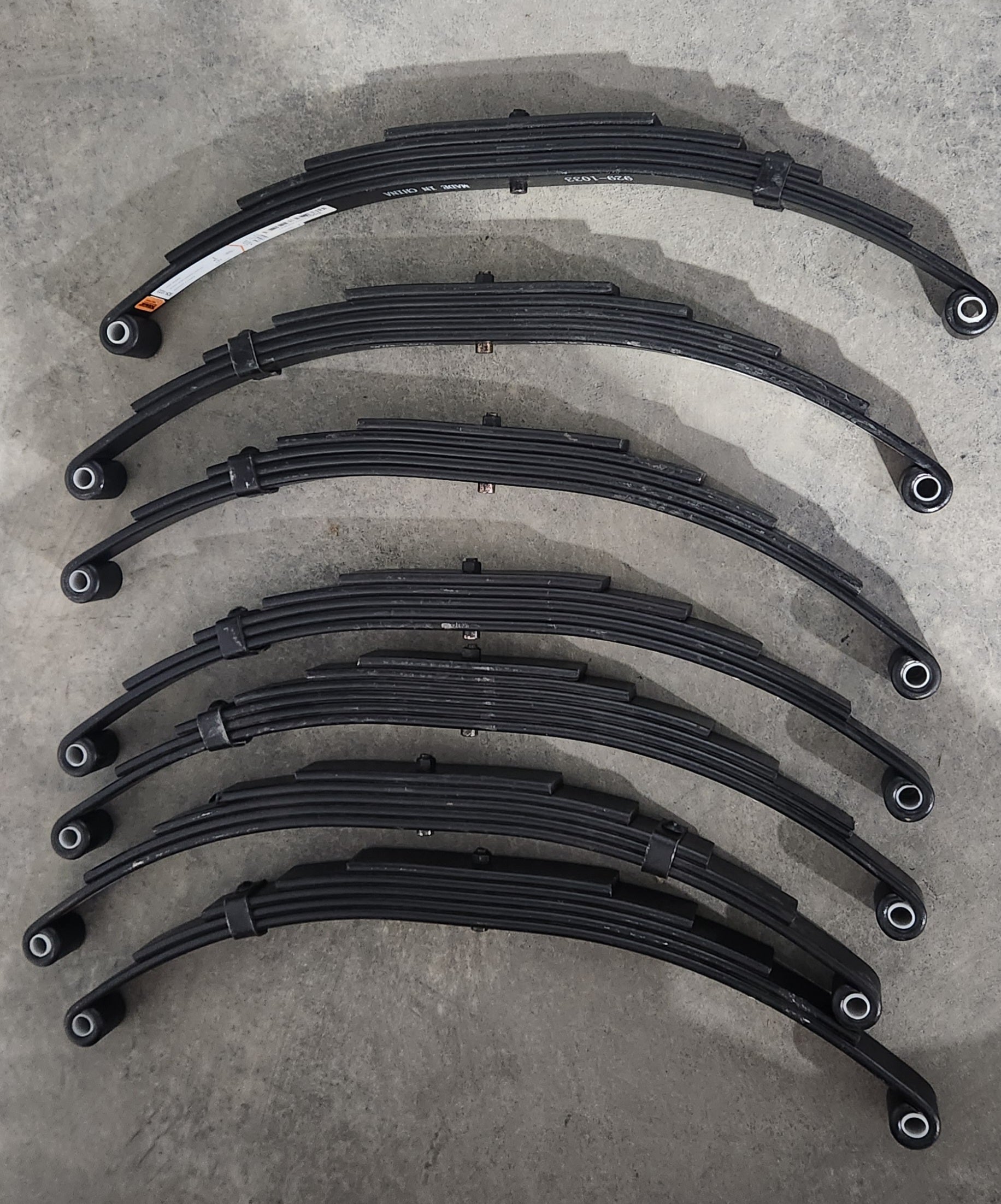 Utility Trailer Leaf Spring, Eye/Eye, 1 3/4" Width, 26" Length, 4 1/4" Arch, 5 Leaf, 2500lb Capacity