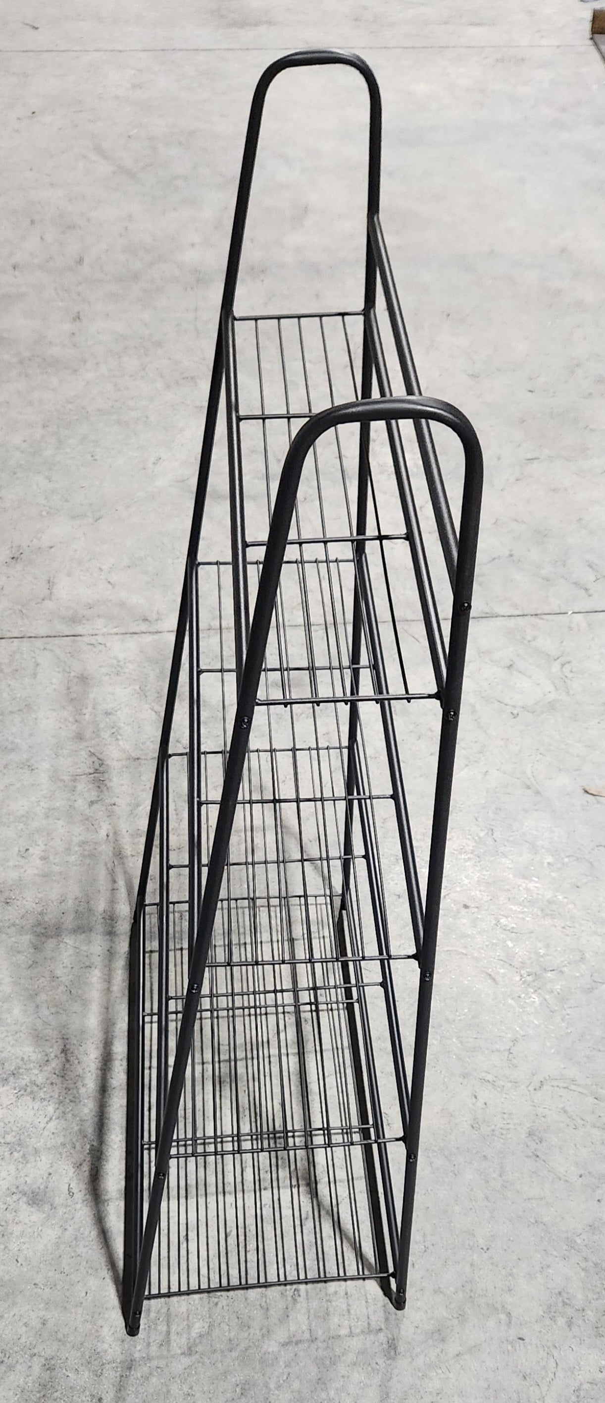 4-Layer Metal Plant Stand, Trapezoidal Stand, Flower Pot Stand for Indoor and Outdoor