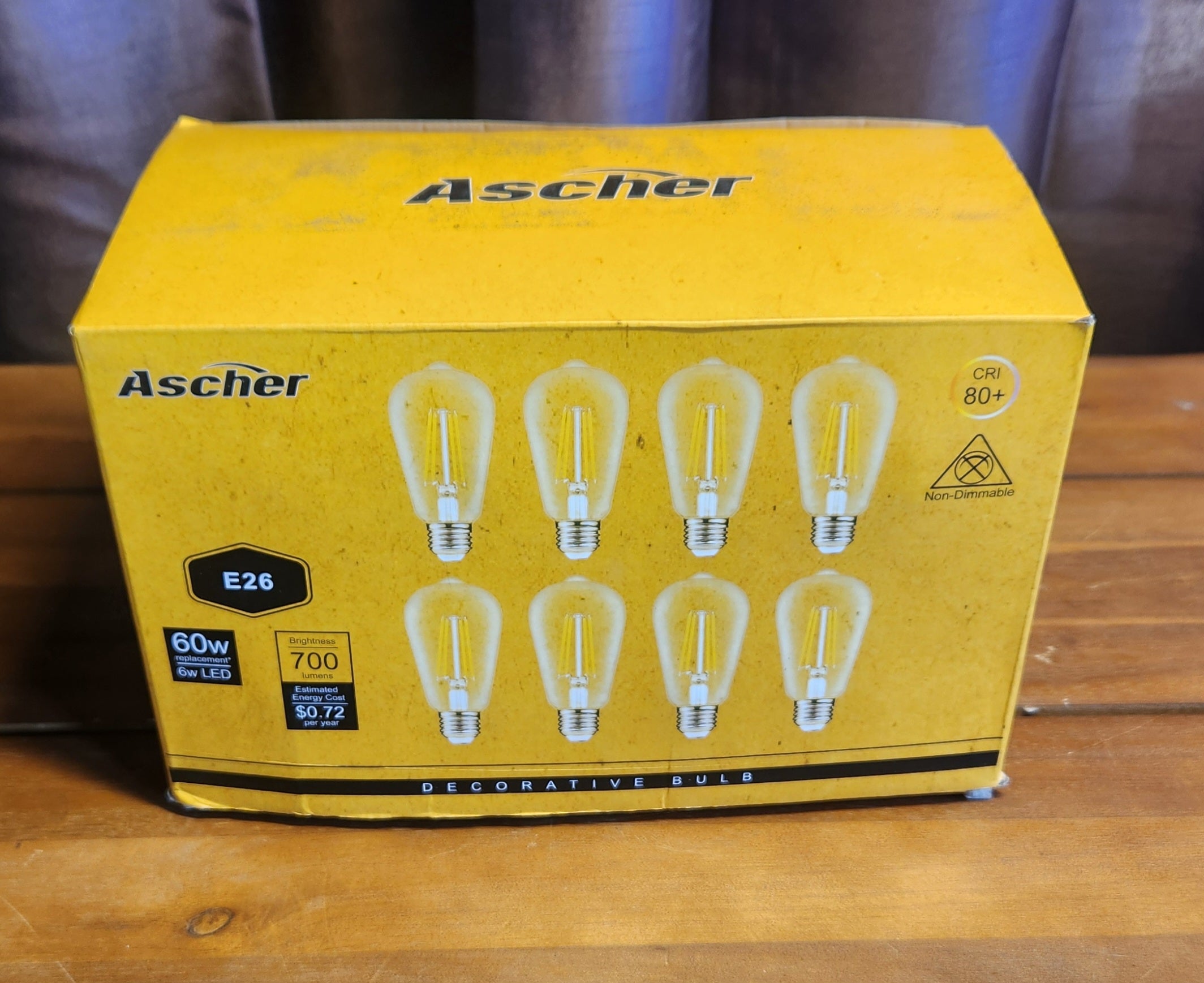 8 pk 60w replacement Light Bulbs 6w LED 700 Lumens E26