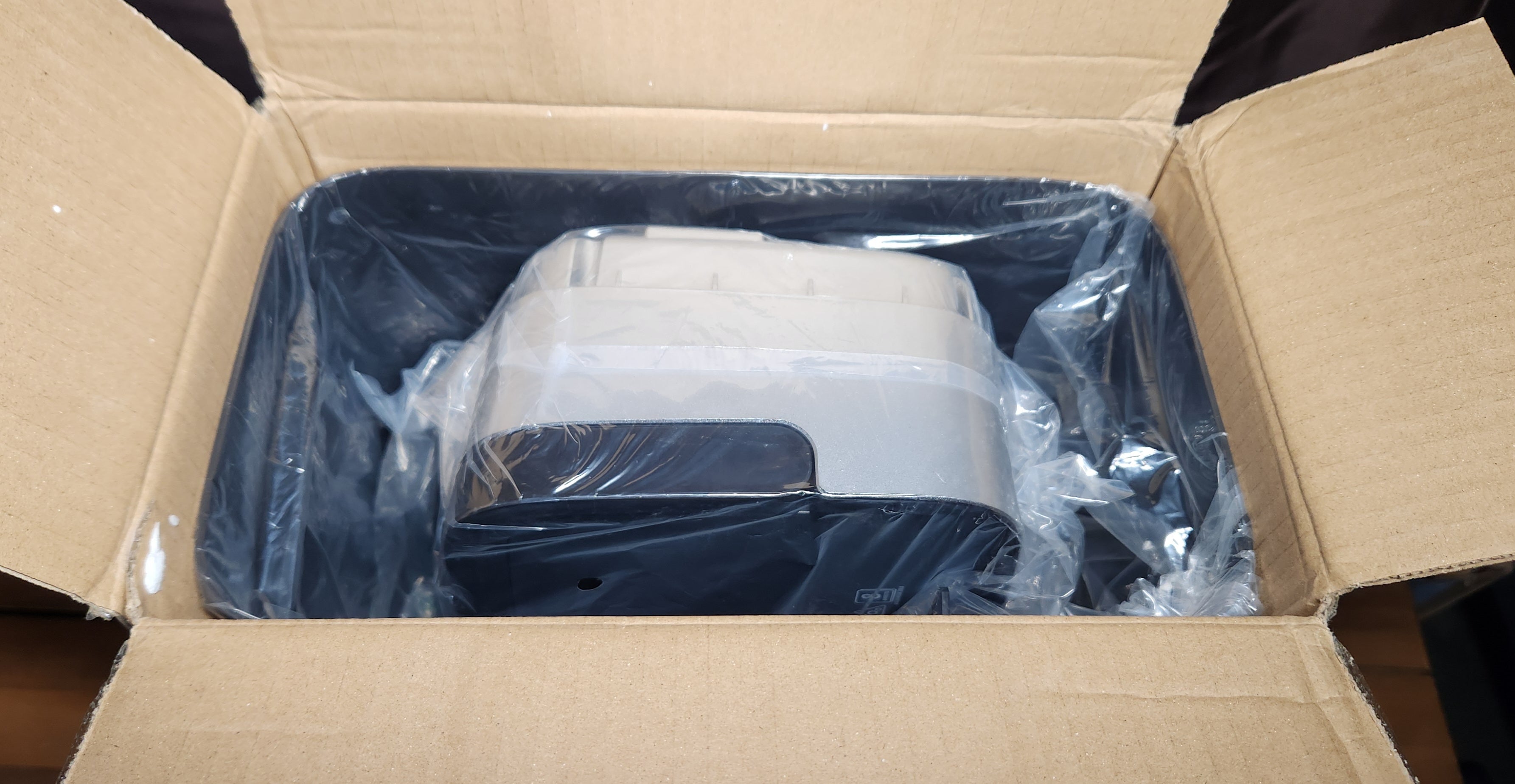 Shredder for Home Office, 4 Gallons 8-Sheet Cross Cut Credit Card Shredder