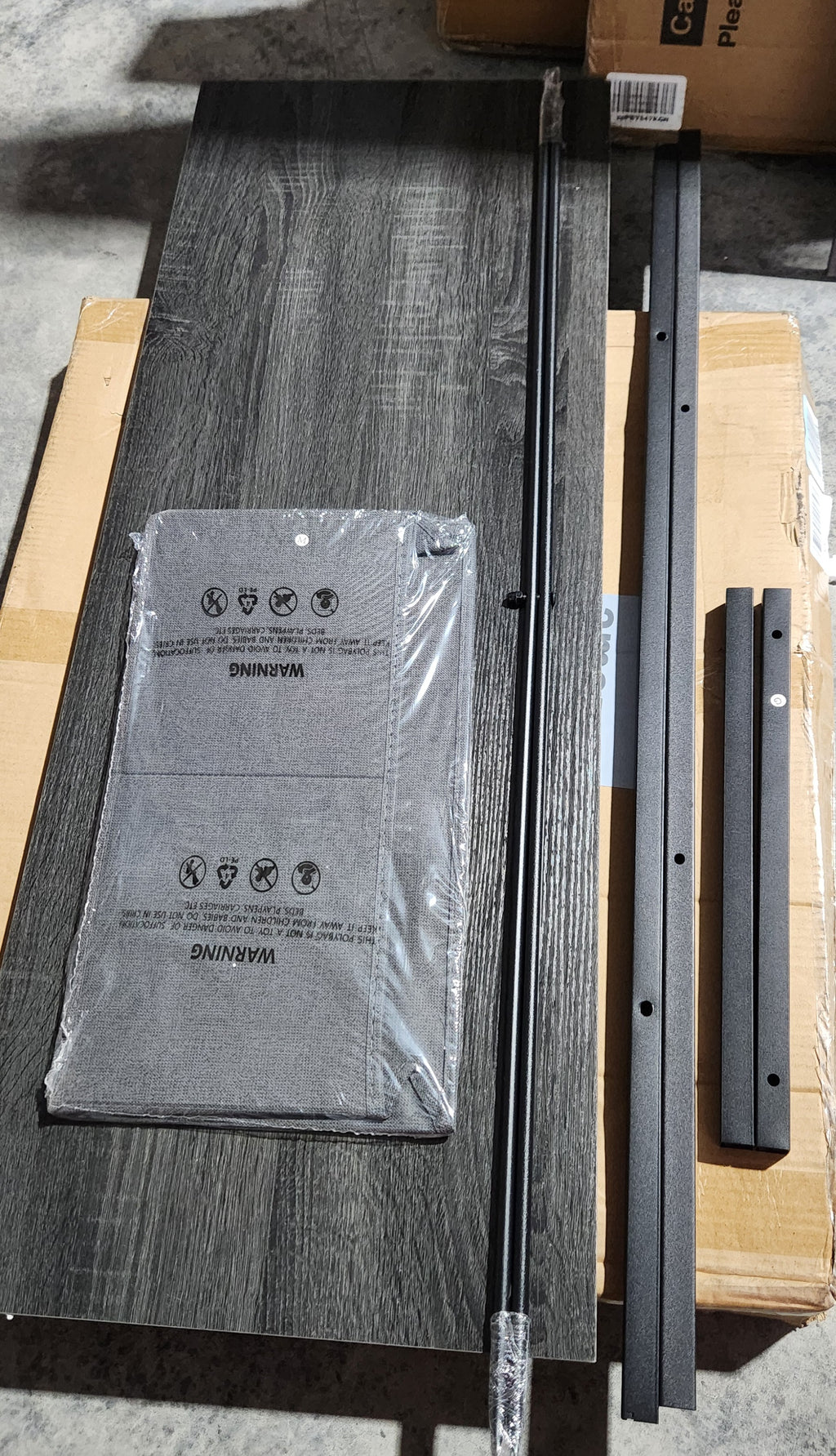 L Shaped Desk,Grey Office Computer Gaming Desks Corner PC Table with Side Bag and Reversible Shelf