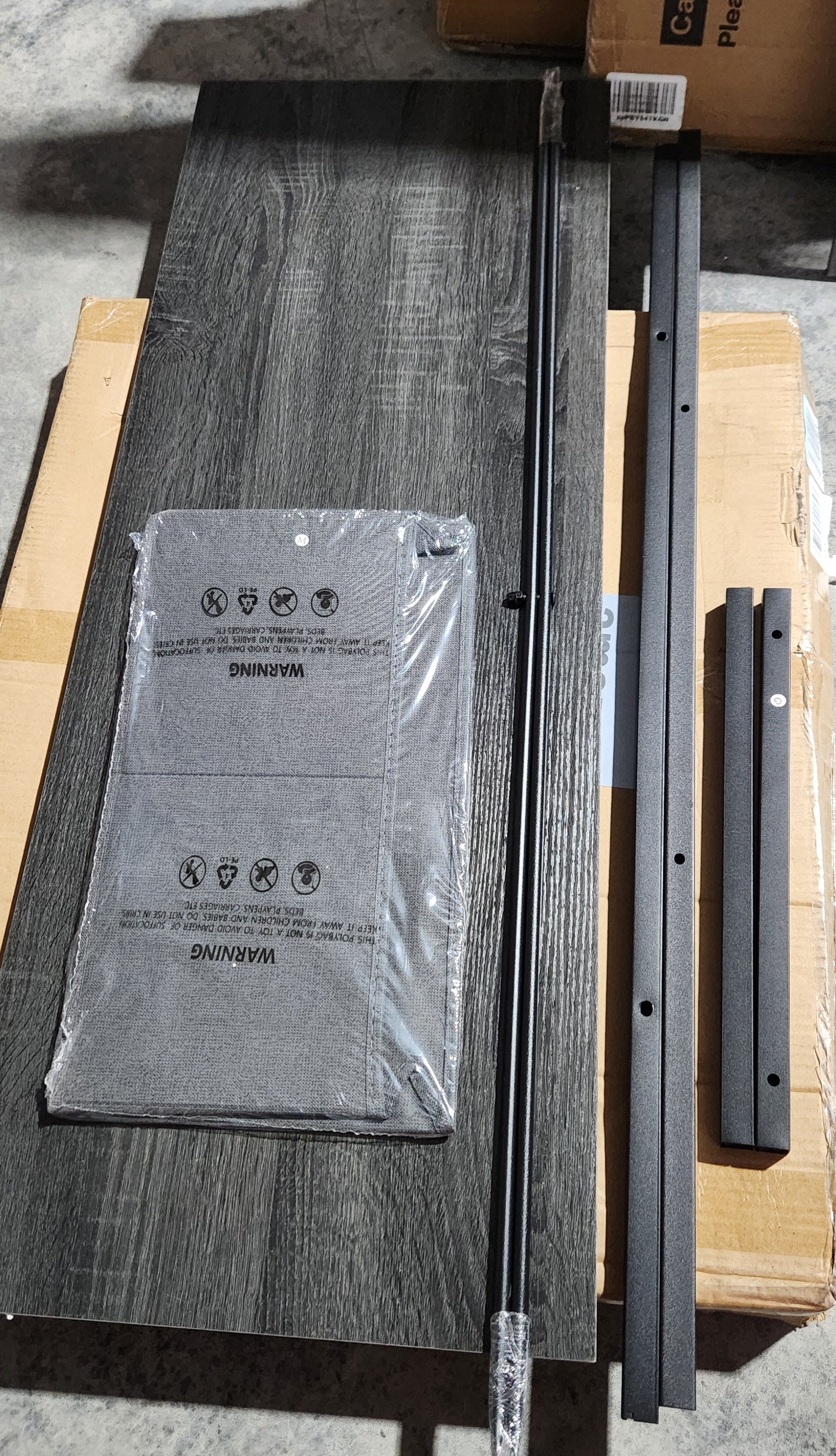 L Shaped Desk,Grey Office Computer Gaming Desks Corner PC Table with Side Bag and Reversible Shelf