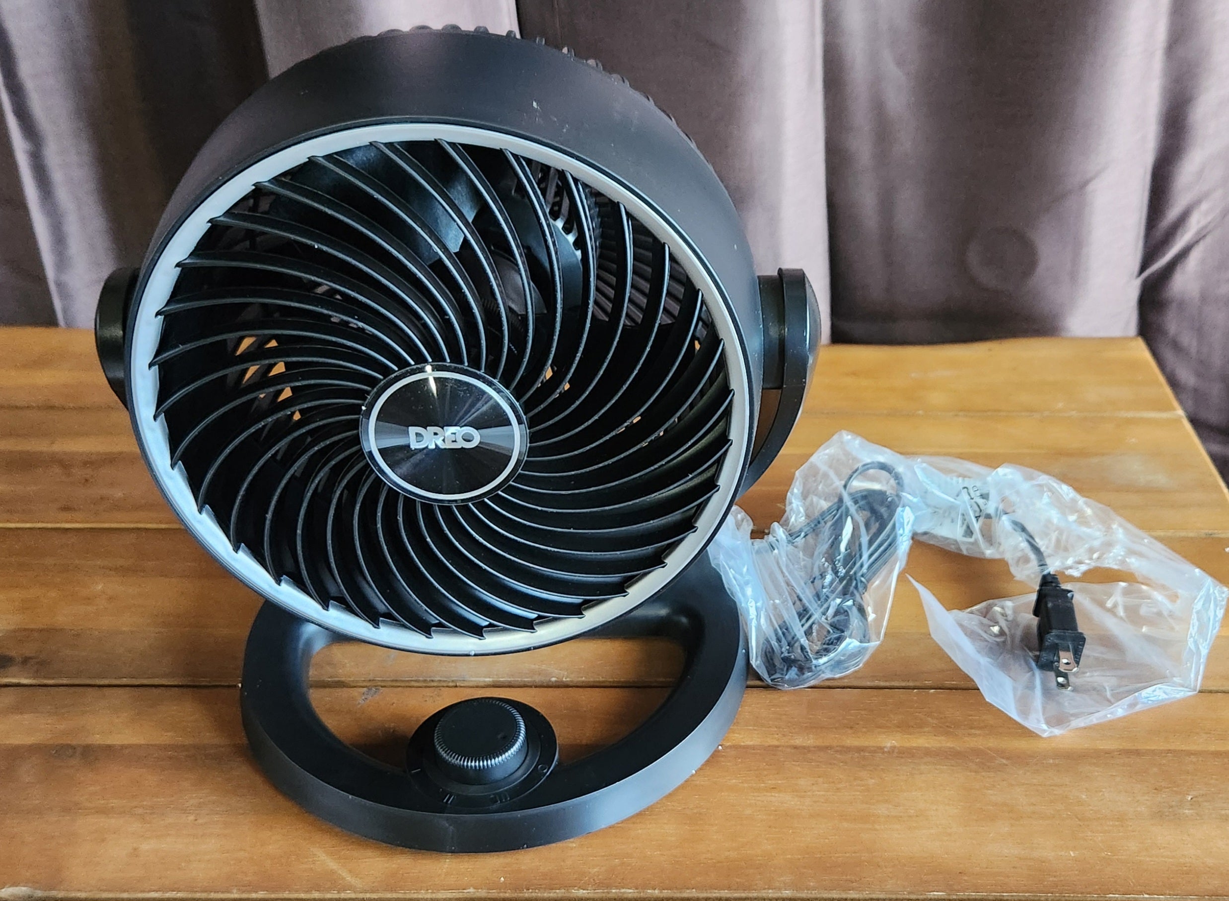 Fan- Whole Room, 120° Adjustable Tilt, 3 Speeds, Desktop Fan for Home, Office, Kitchen