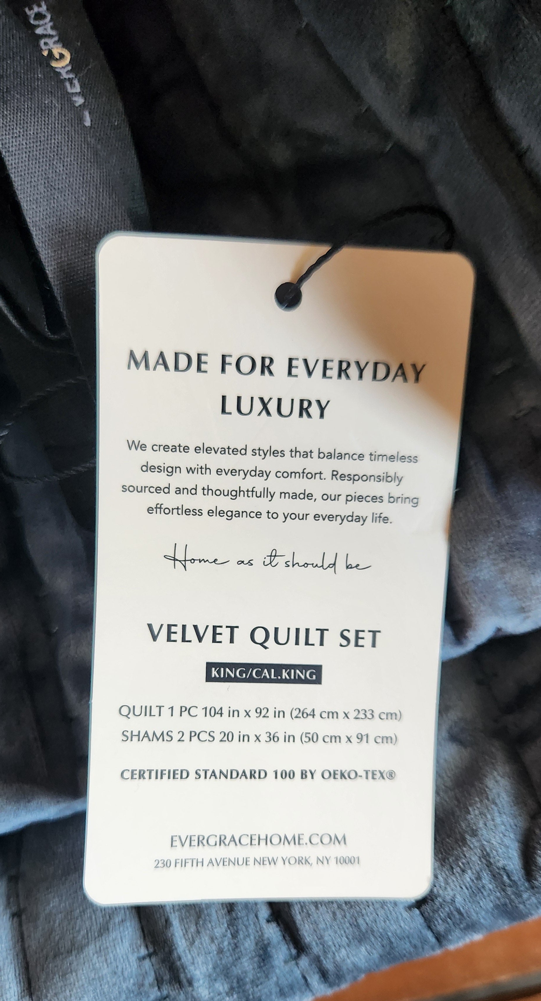 Velvet Quilt Set King Size with 2 Shams