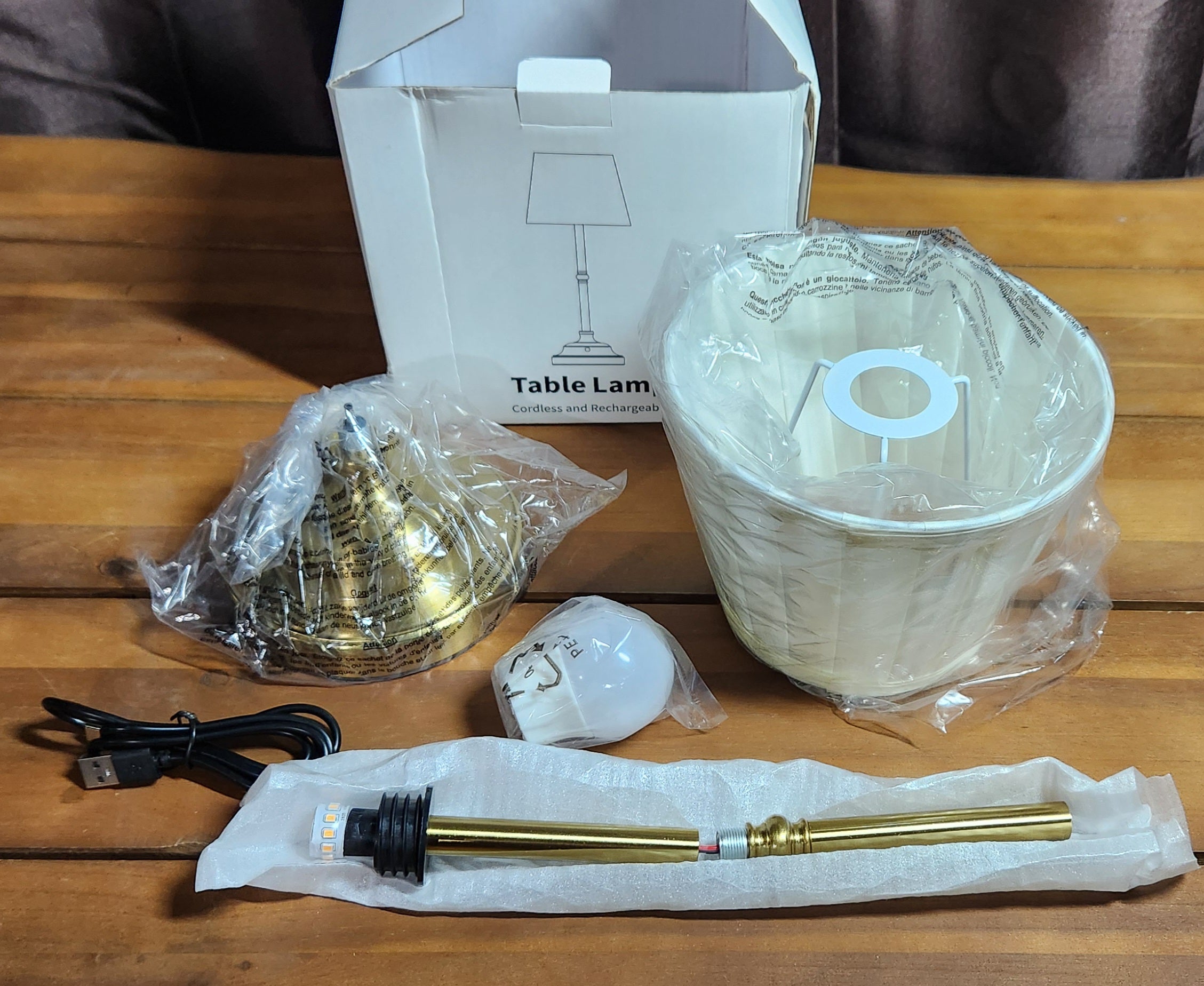 Portables Cordless Table Lamp, Fabric Shade Desk Lamp Rechargeable NEW