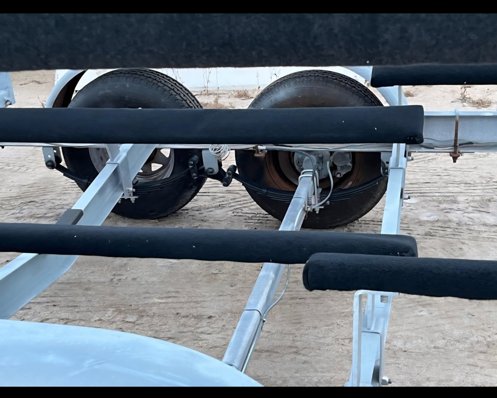 Utility Trailer Leaf Spring, Eye/Eye, 1 3/4" Width, 26" Length, 4 1/4" Arch, 5 Leaf, 2500lb Capacity