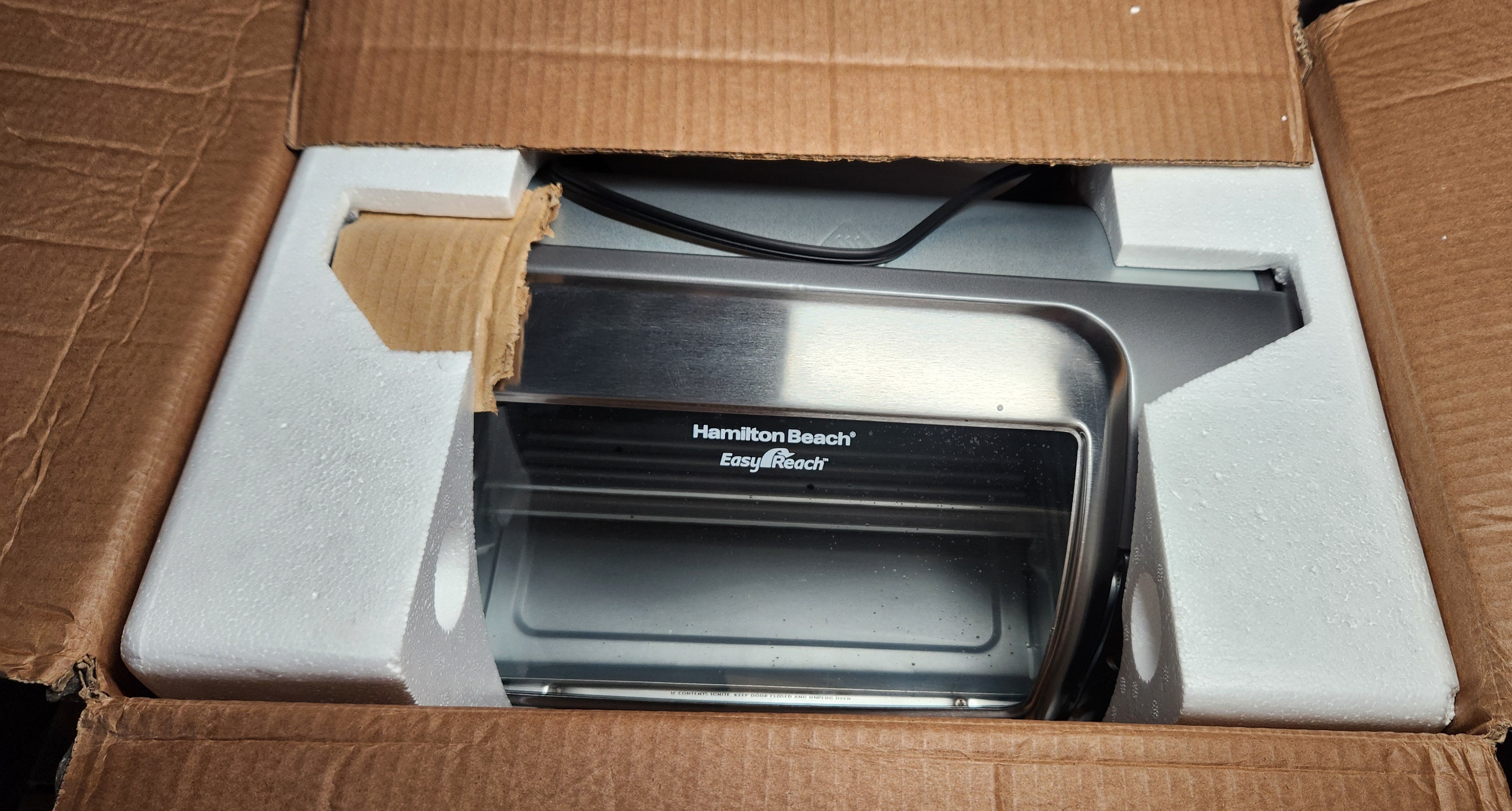 Hamilton Beach Easy Reach 4-Slice Countertop Toaster Oven With Roll-Top Door