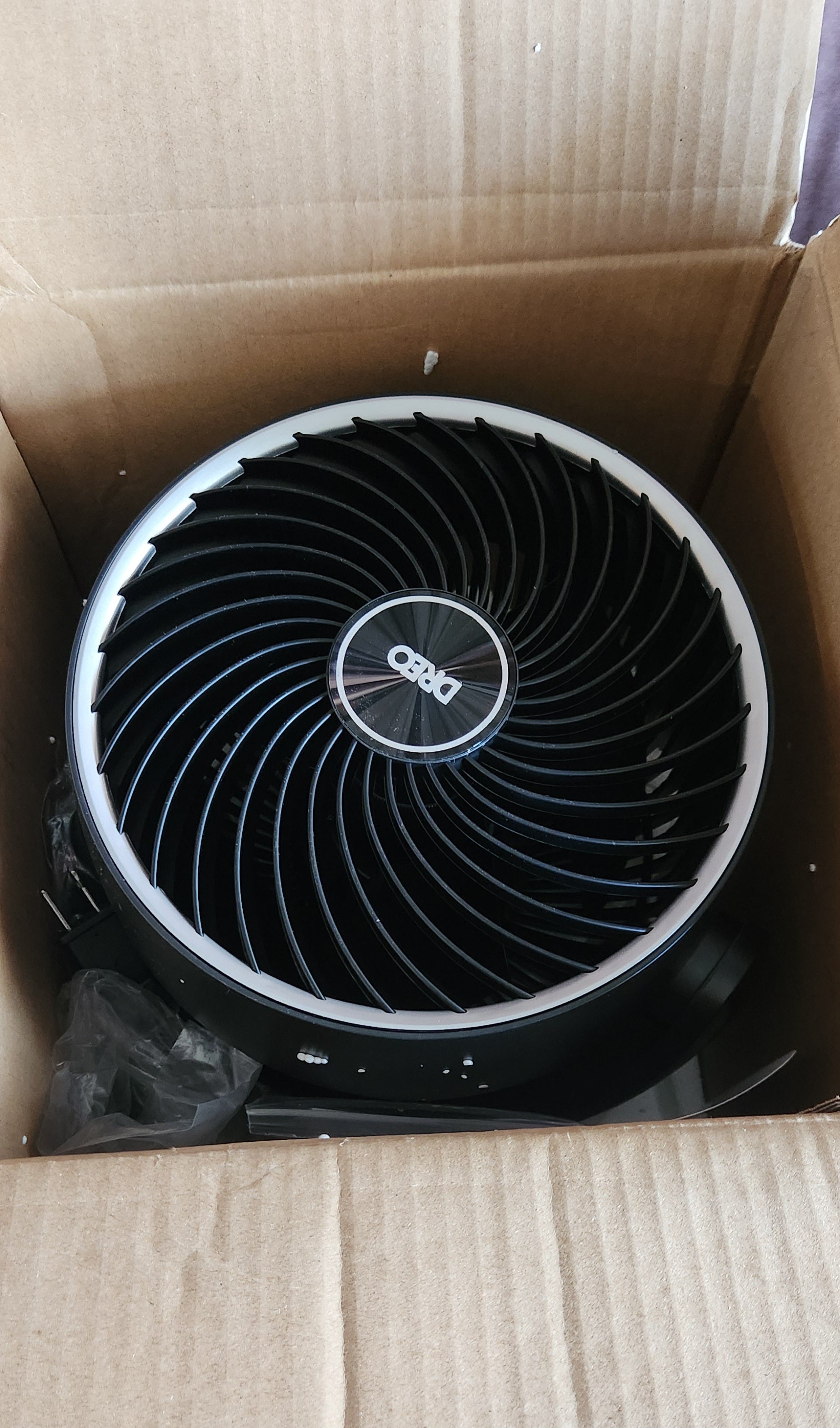 Fan- Whole Room, 120° Adjustable Tilt, 3 Speeds, Desktop Fan for Home, Office, Kitchen